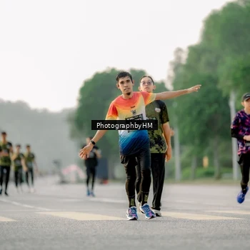 Runner Photo 6678728