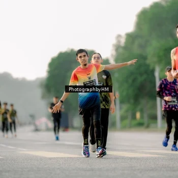 Runner Photo 6678729