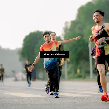 Runner Photo 6678741