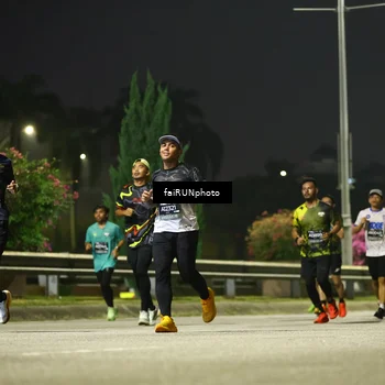 Runner Photo 6678834