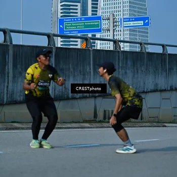 Runner Photo 6678836