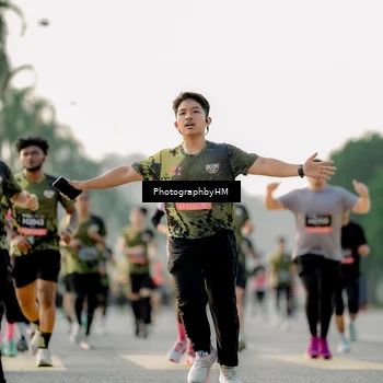 Runner Photo 6678845