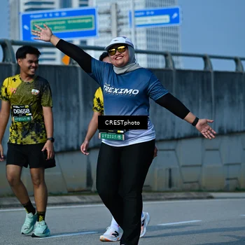 Runner Photo 6678878