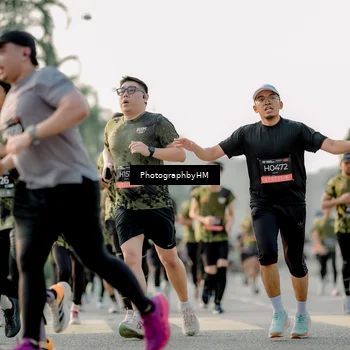 Runner Photo 6678892