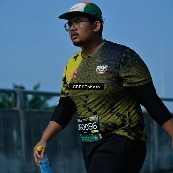 Runner Photo 6678992