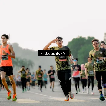 Runner Photo 6678997