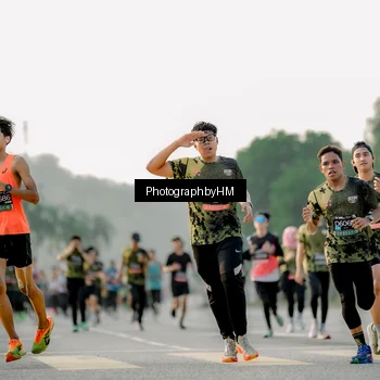 Runner Photo 6679006