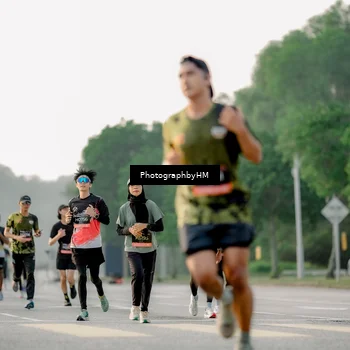Runner Photo 6679023