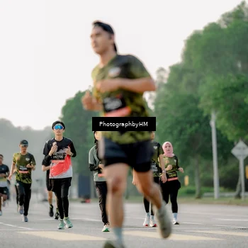 Runner Photo 6679024