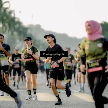 Runner Photo 6679070