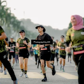 Runner Photo 6679072