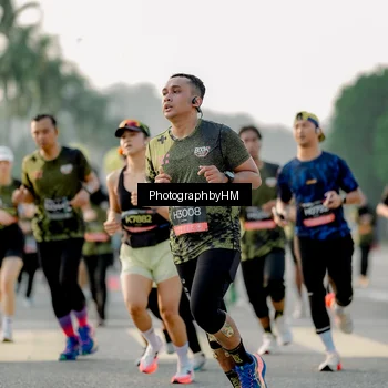 Runner Photo 6679199