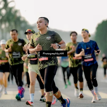 Runner Photo 6679210