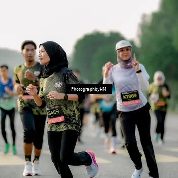 Runner Photo 6679211