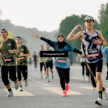 Runner Photo 6679331
