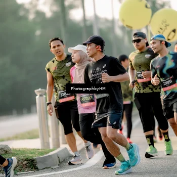 Runner Photo 6679385