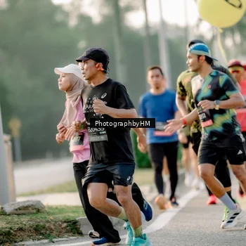 Runner Photo 6679393