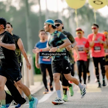 Runner Photo 6679396