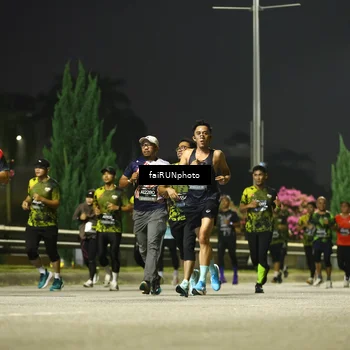 Runner Photo 6679486