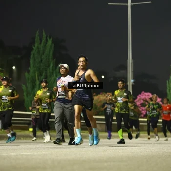 Runner Photo 6679496