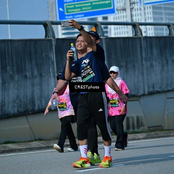 Runner Photo 6679641