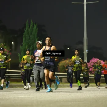 Runner Photo 6679642