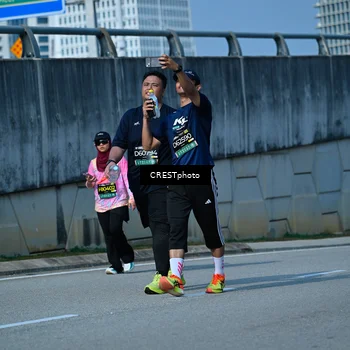 Runner Photo 6679644
