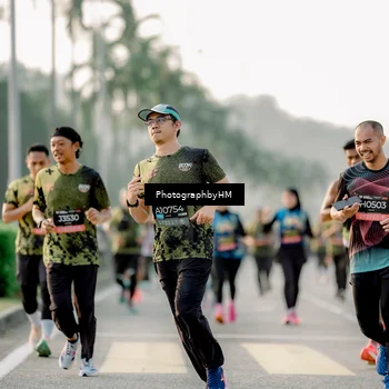 Runner Photo 6679646