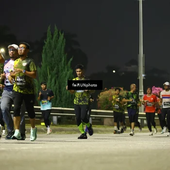 Runner Photo 6679669