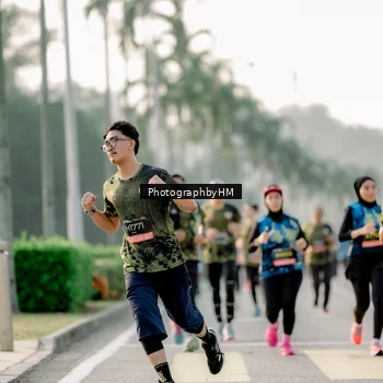 Runner Photo 6679700