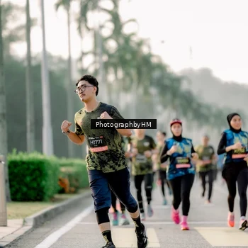 Runner Photo 6679704