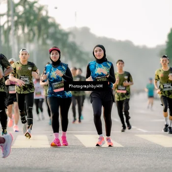 Runner Photo 6679711