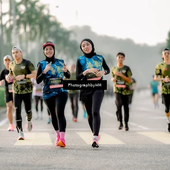Runner Photo 6679722