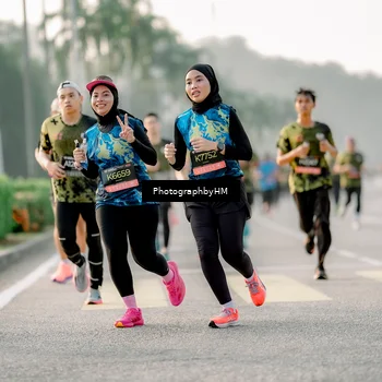 Runner Photo 6679732