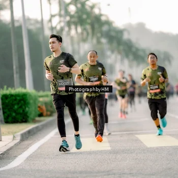 Runner Photo 6679773