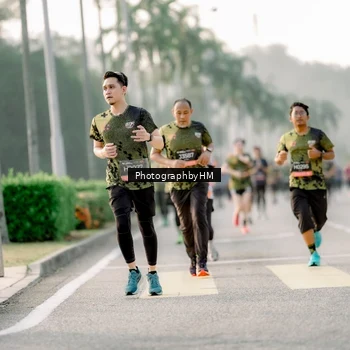 Runner Photo 6679774