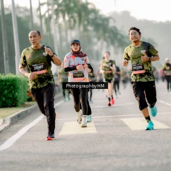 Runner Photo 6679792