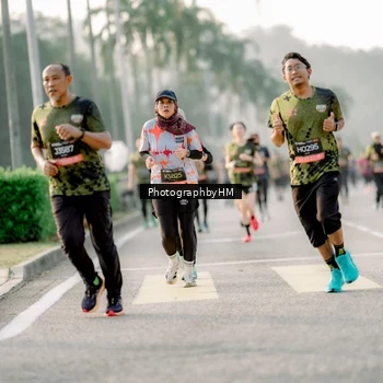Runner Photo 6679795
