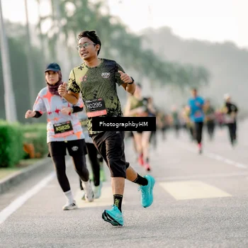 Runner Photo 6679808