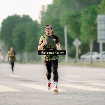 Runner Photo 6679823