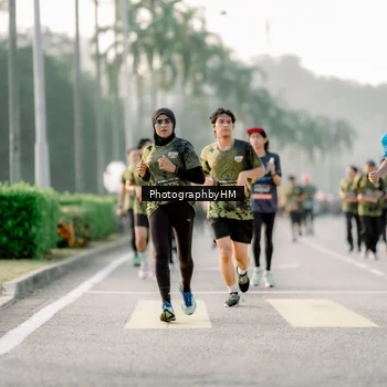 Runner Photo 6679849