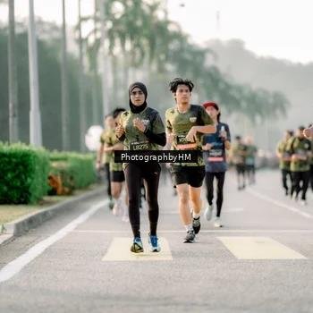 Runner Photo 6679853
