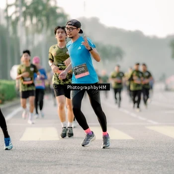 Runner Photo 6679858