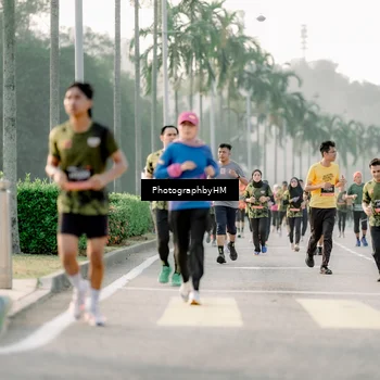 Runner Photo 6679890