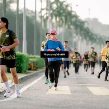 Runner Photo 6679898