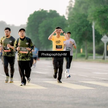 Runner Photo 6679935