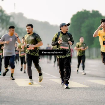 Runner Photo 6679942