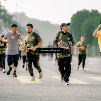 Runner Photo 6679945
