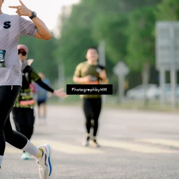 Runner Photo 6679993