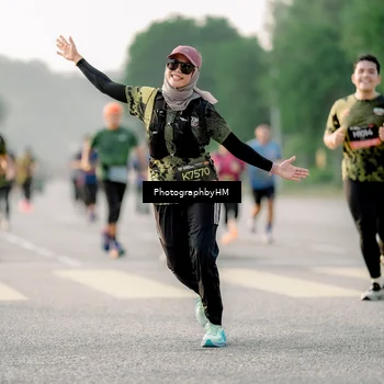 Runner Photo 6680008
